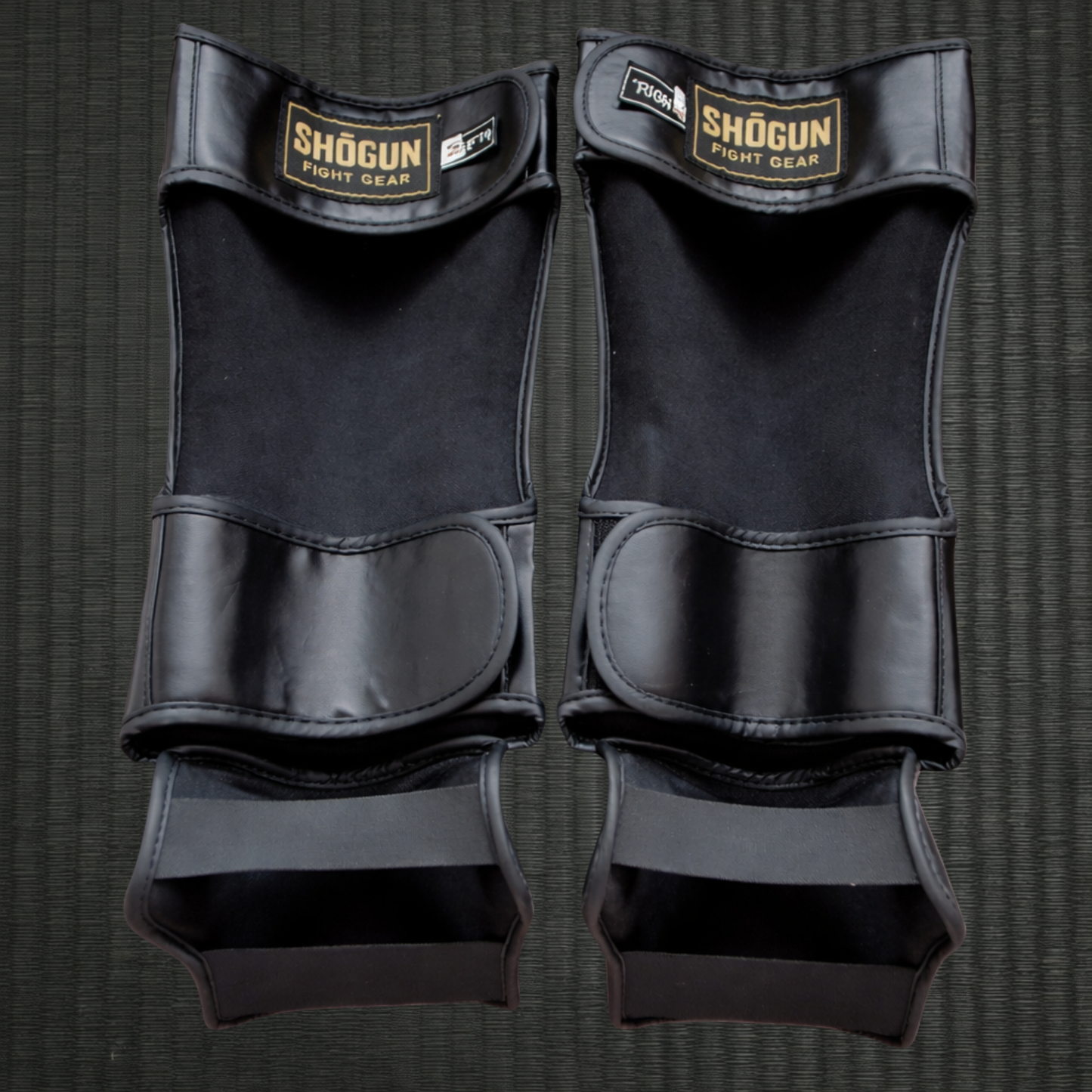 BLACK SENTINEL SHIN GUARDS